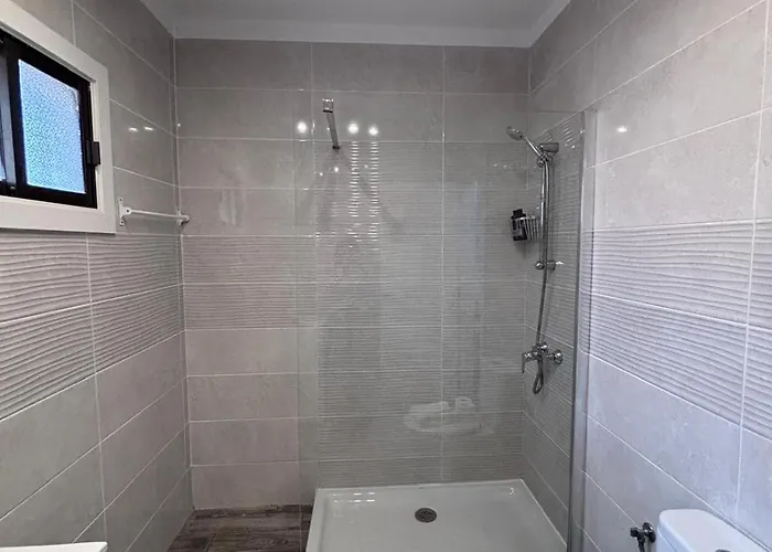 Sun & Pool Retreat Complex * 아데제