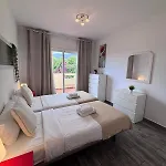 Sun & Pool Retreat Complex Daire *