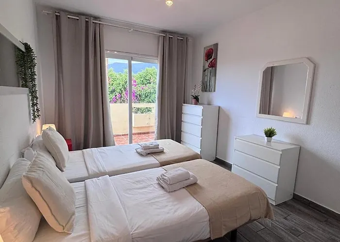 Sun & Pool Retreat Complex Apartman *