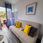Sun & Pool Retreat Complex Адехе