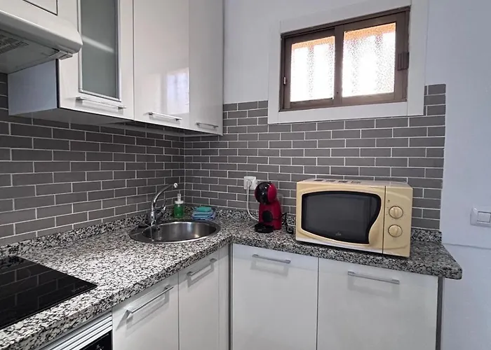 Sun & Pool Retreat Complex * Costa Adeje (Tenerife)