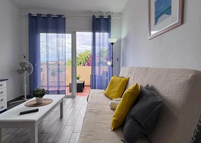 Sun & Pool Retreat Complex *