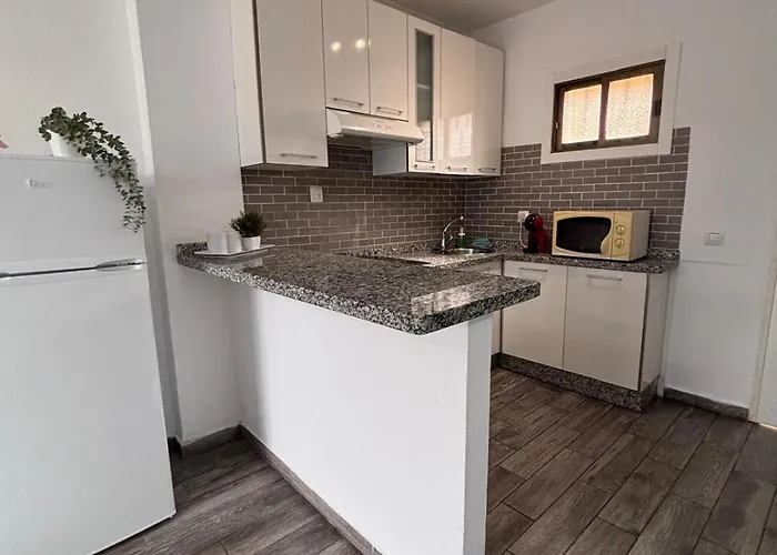 Sun & Pool Retreat Complex * Costa Adeje (Tenerife)